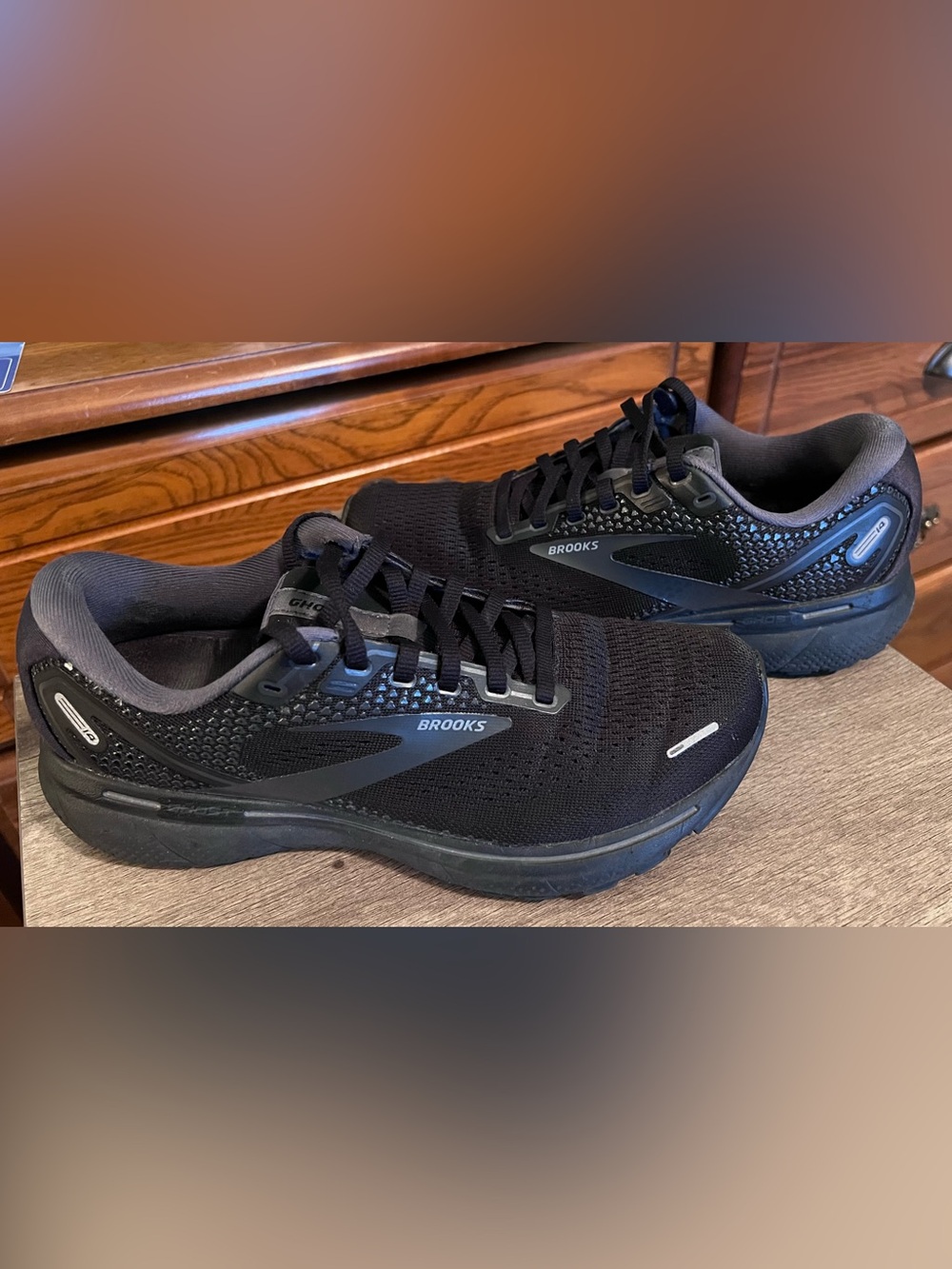 EXCELLENT CONDITION Brooks Ghost 14 Running Shoes Women’s 8 Wide—Ebony/Black